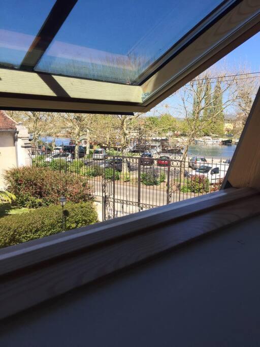 Bel Appart Au Bord De L'Eau Proche Gare Avec Wifi Auxerre Dış mekan fotoğraf