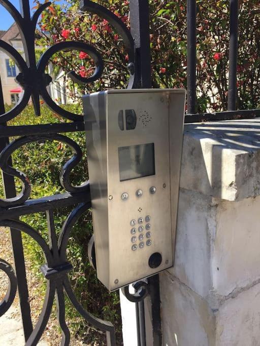 Bel Appart Au Bord De L'Eau Proche Gare Avec Wifi Auxerre Dış mekan fotoğraf
