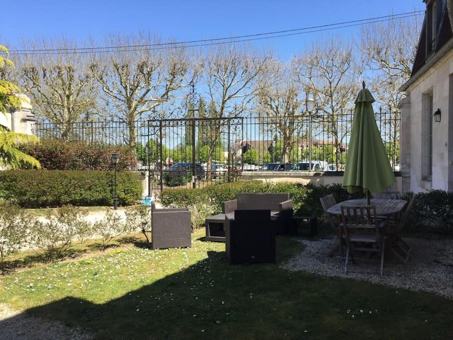 Bel Appart Au Bord De L'Eau Proche Gare Avec Wifi Auxerre Dış mekan fotoğraf